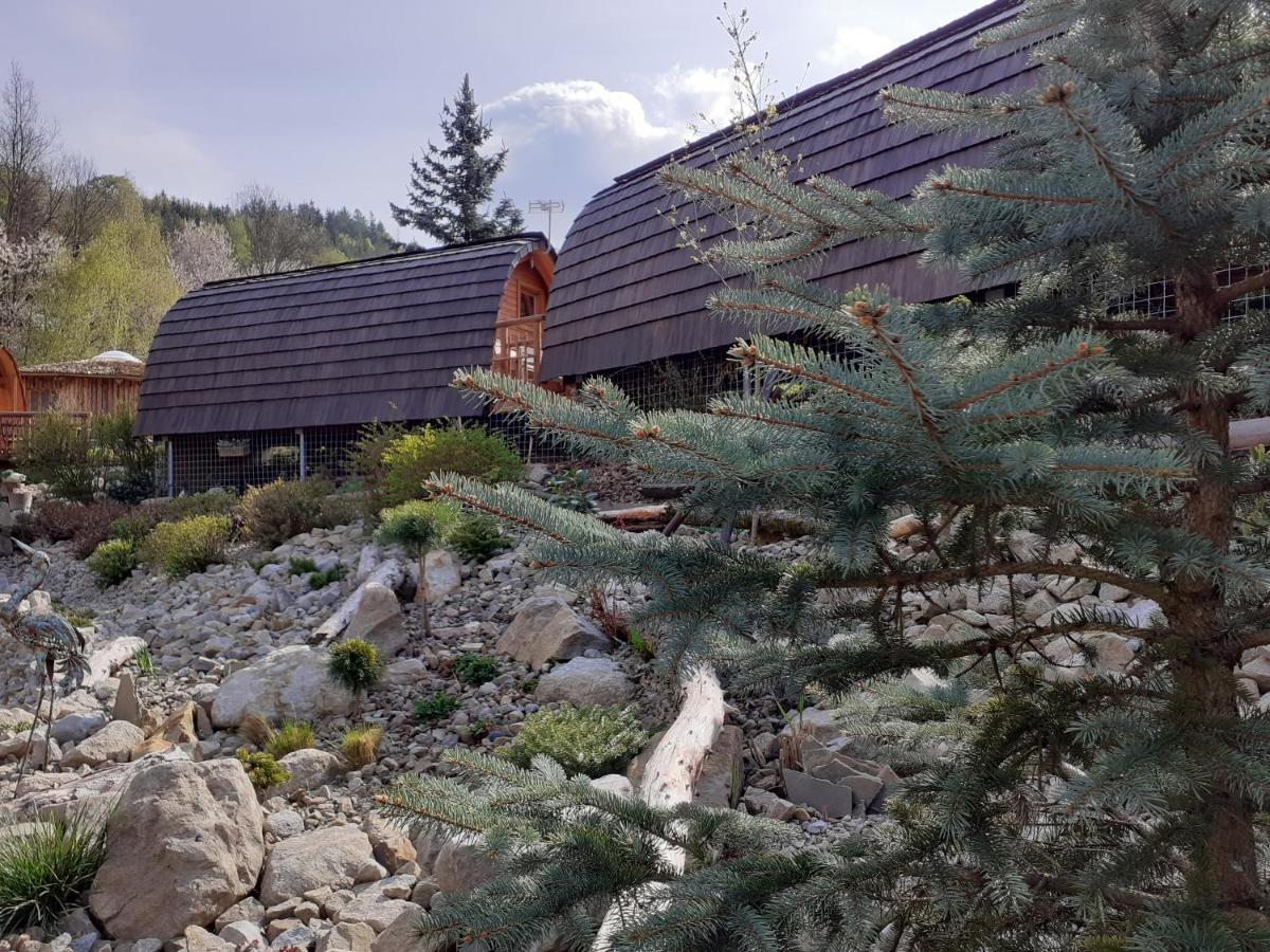Penzion V Hluboke A Department Glamp Vsetin Exterior photo
